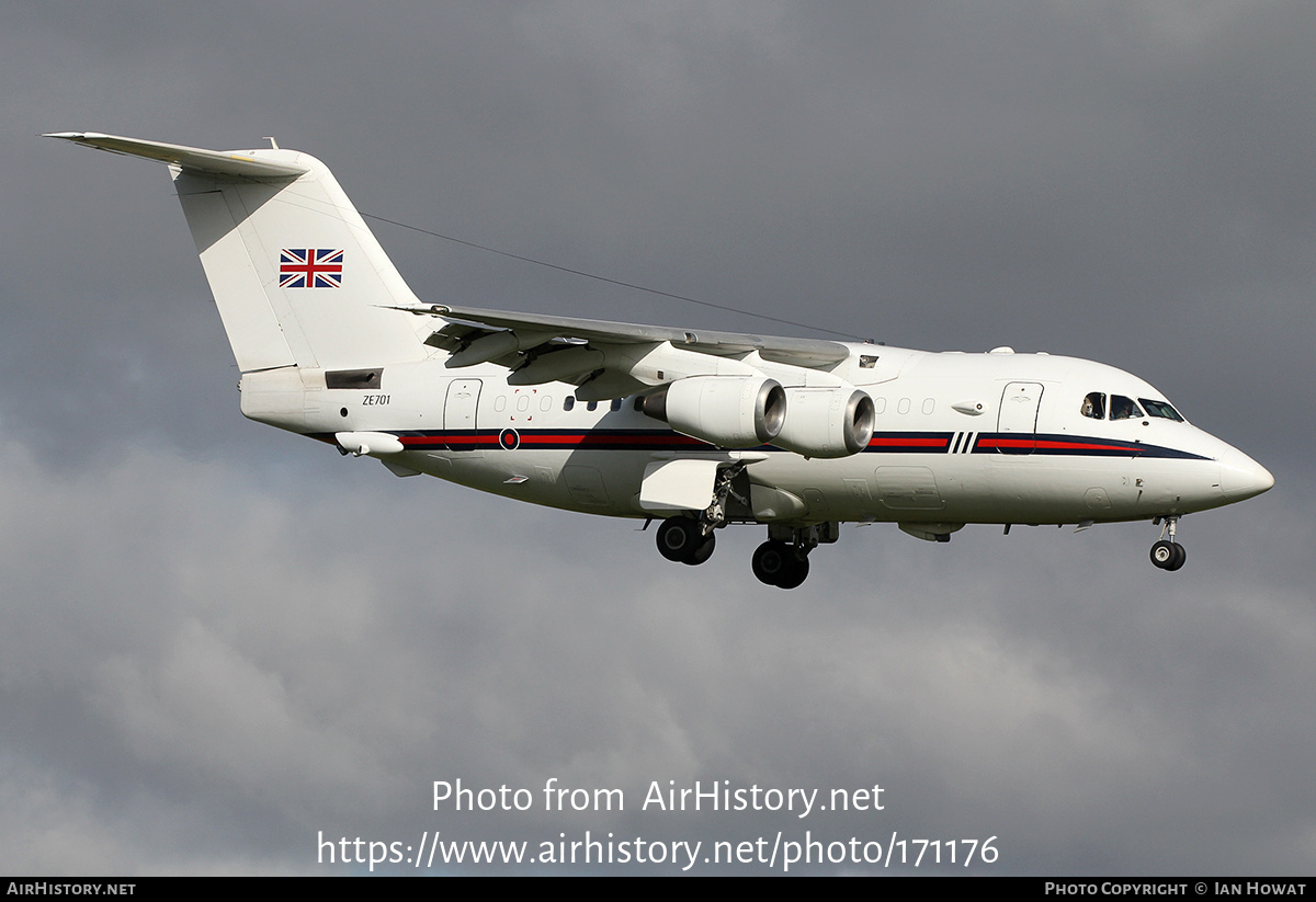 Aircraft Photo of ZE701 | British Aerospace BAe-146 CC.2 | UK - Air Force | AirHistory.net #171176