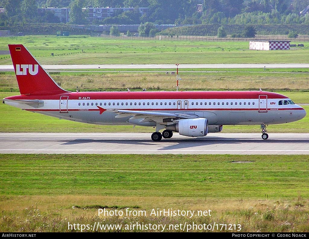 Aircraft Photo of D-ALTI | Airbus A320-214 | LTU - Lufttransport-Unternehmen | AirHistory.net #171213