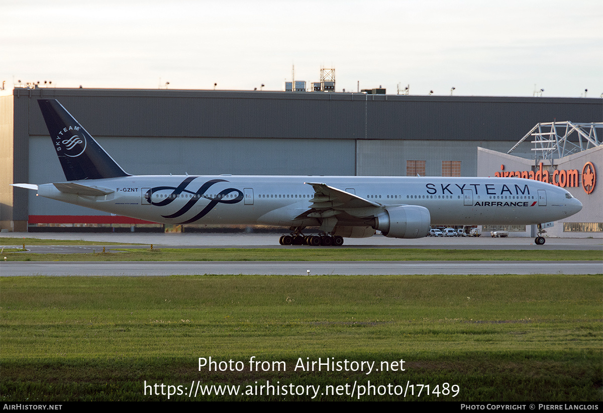 Aircraft Photo of F-GZNT | Boeing 777-328/ER | Air France | AirHistory.net #171489