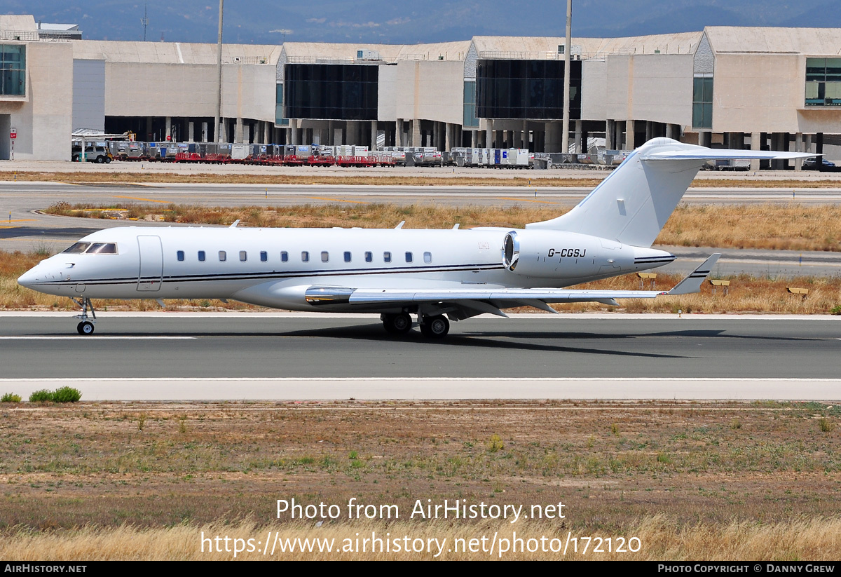 Aircraft Photo of G-CGSJ | Bombardier Global Express (BD-700-1A10) | AirHistory.net #172120