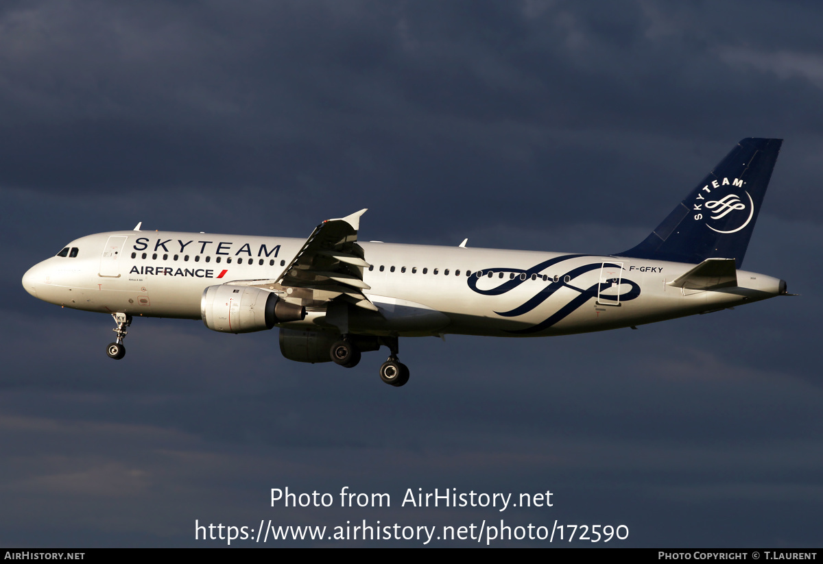 Aircraft Photo of F-GFKY | Airbus A320-211 | Air France | AirHistory.net #172590