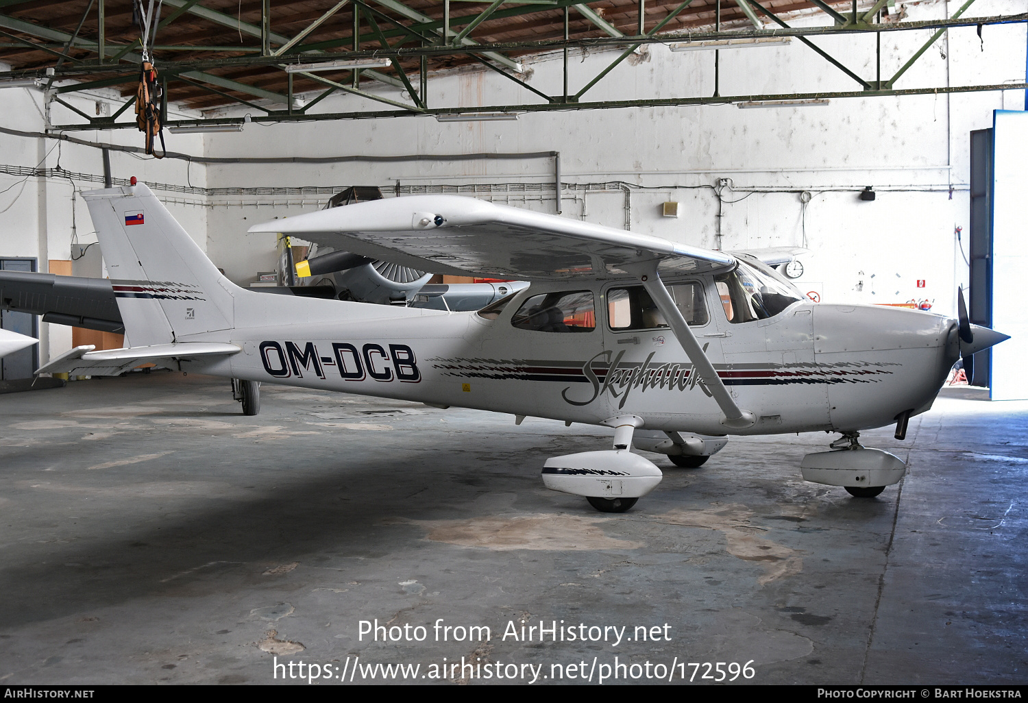 Aircraft Photo of OM-DCB | Cessna 172R Skyhawk | AirHistory.net #172596