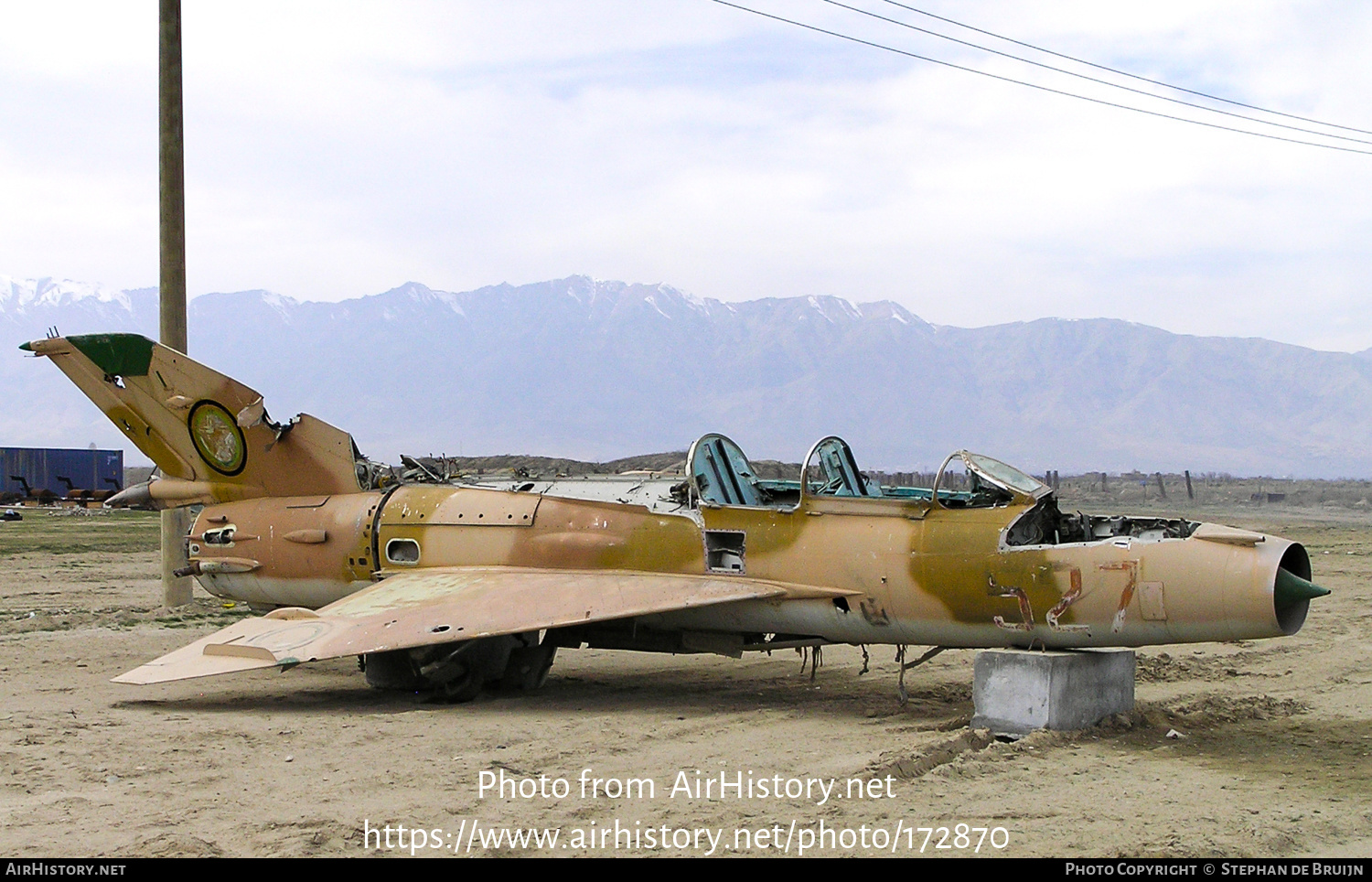 Aircraft Photo of 527 | Mikoyan-Gurevich MiG-21U | Afghanistan - Air Force | AirHistory.net #172870