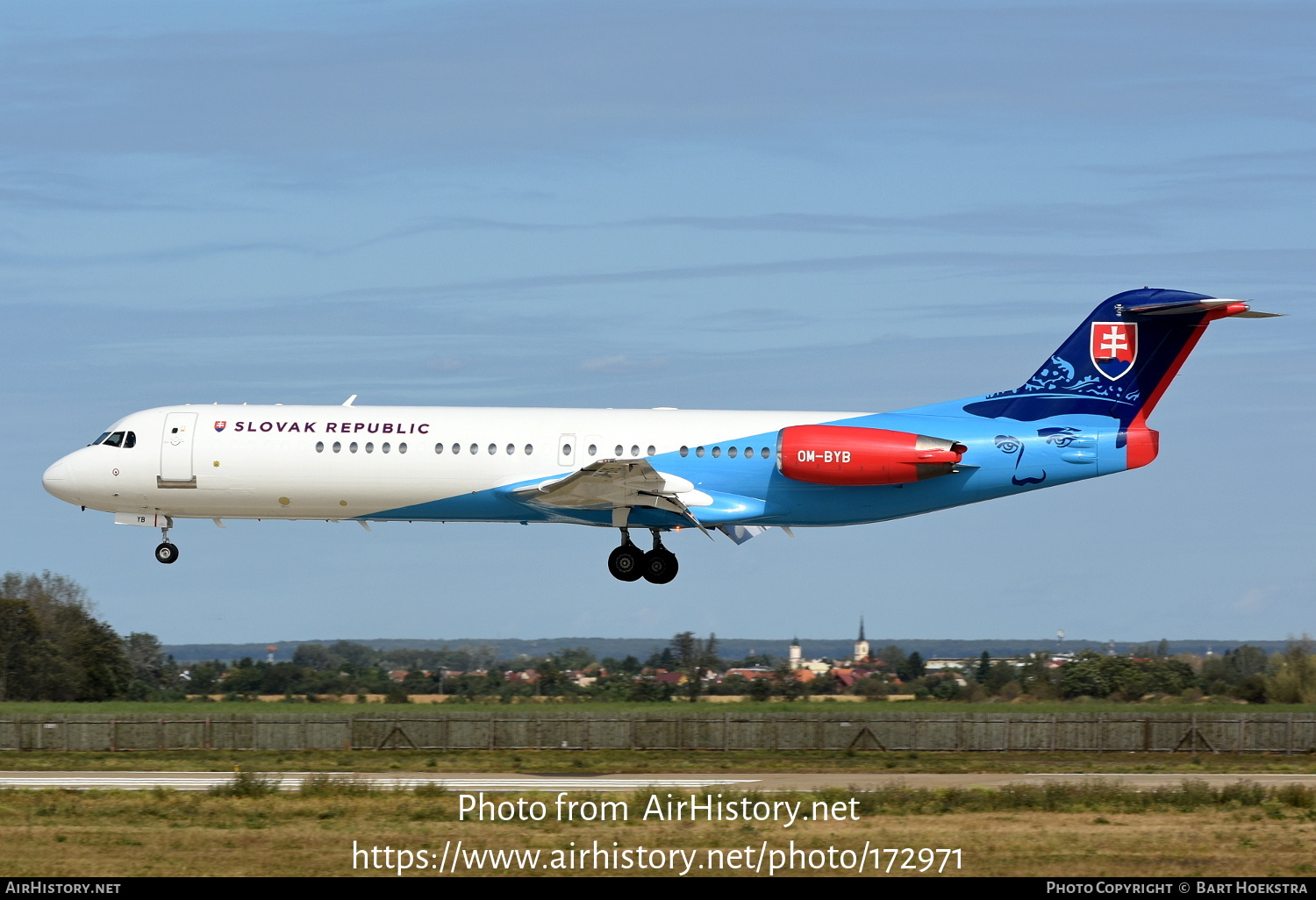 Aircraft Photo of OM-BYB | Fokker 100 (F28-0100) | Slovakia - Government | AirHistory.net #172971