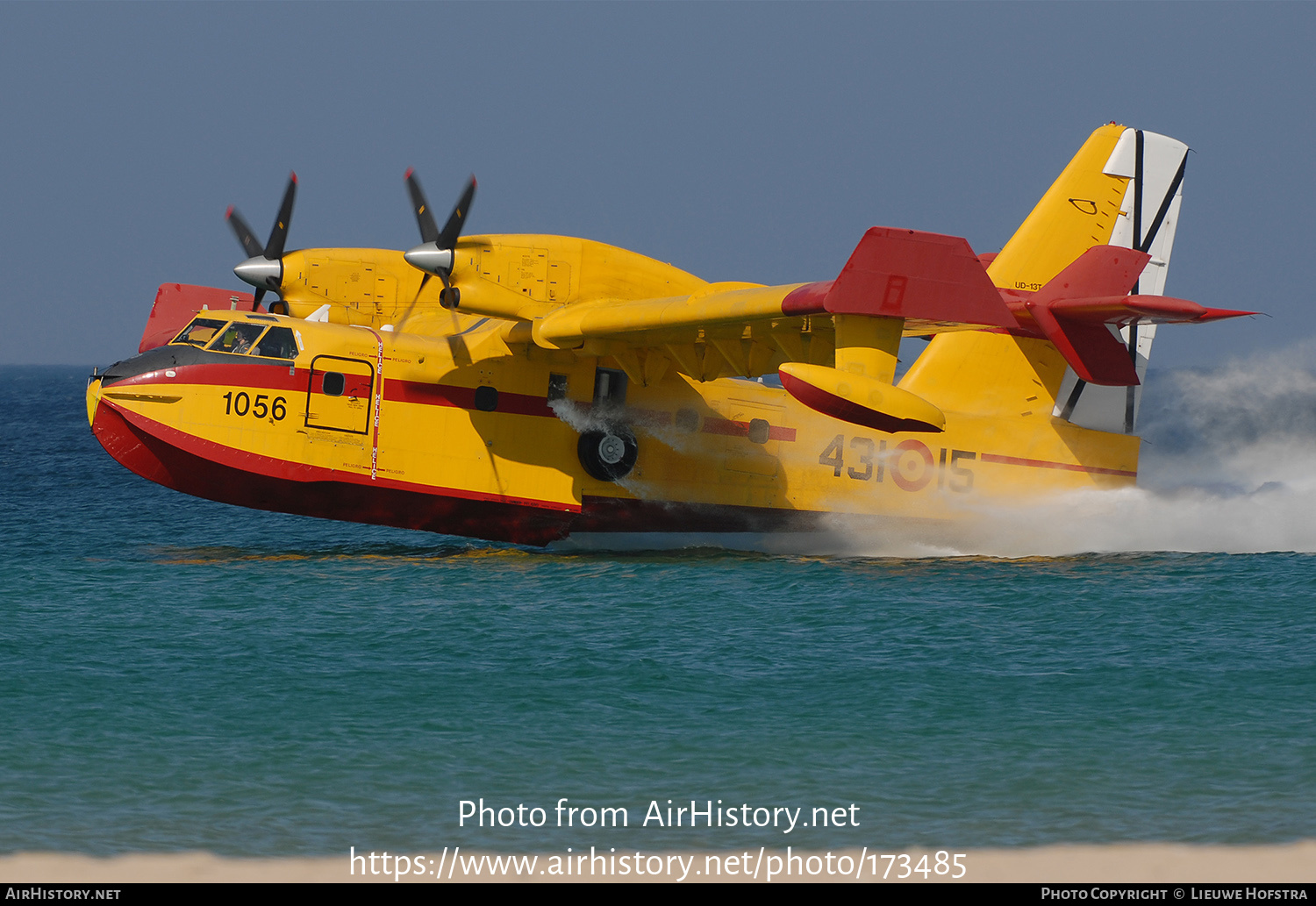 Aircraft Photo of UD13T-15 | Canadair CL-215T (CL-215-6B11) | Spain - Air Force | AirHistory.net #173485