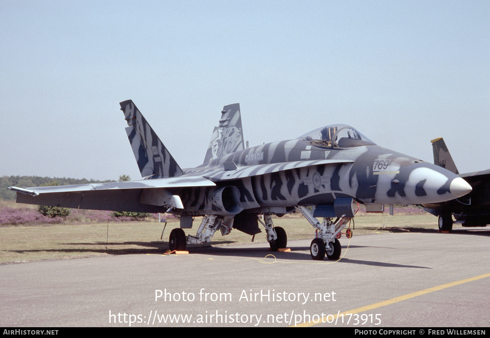 Aircraft Photo of 188769 | McDonnell Douglas CF-188 Hornet | Canada - Air Force | AirHistory.net #173915