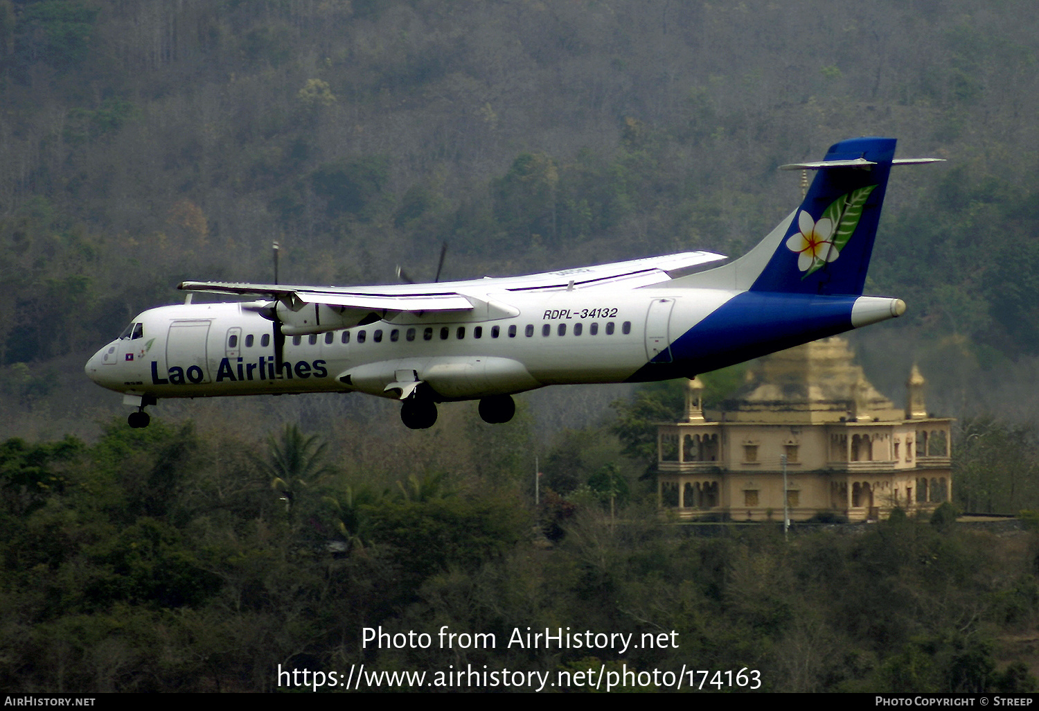 Aircraft Photo of RDPL-34132 | ATR ATR-72-202 | Lao Airlines | AirHistory.net #174163