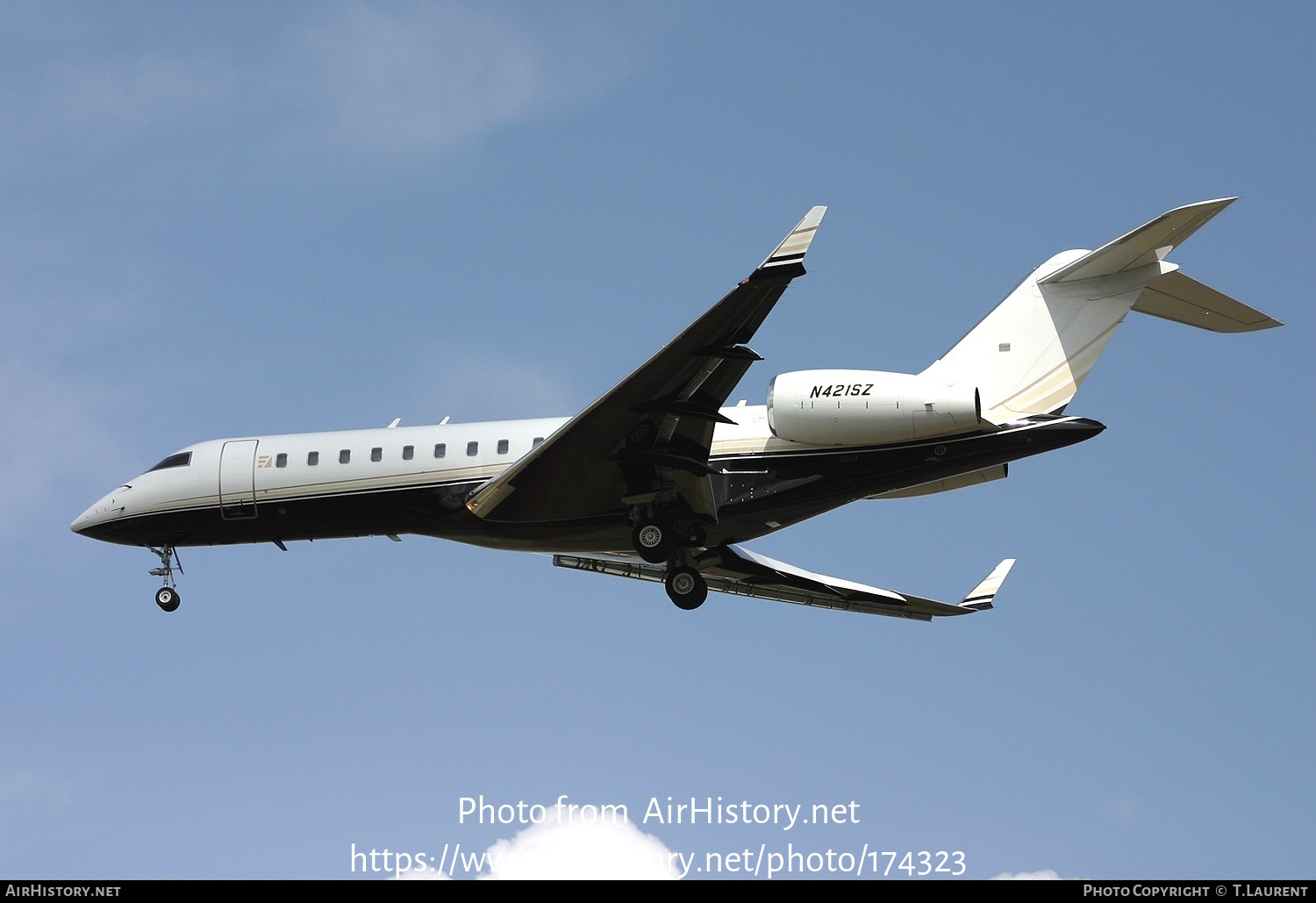 Aircraft Photo of N421SZ | Bombardier Global Express (BD-700-1A10) | AirHistory.net #174323