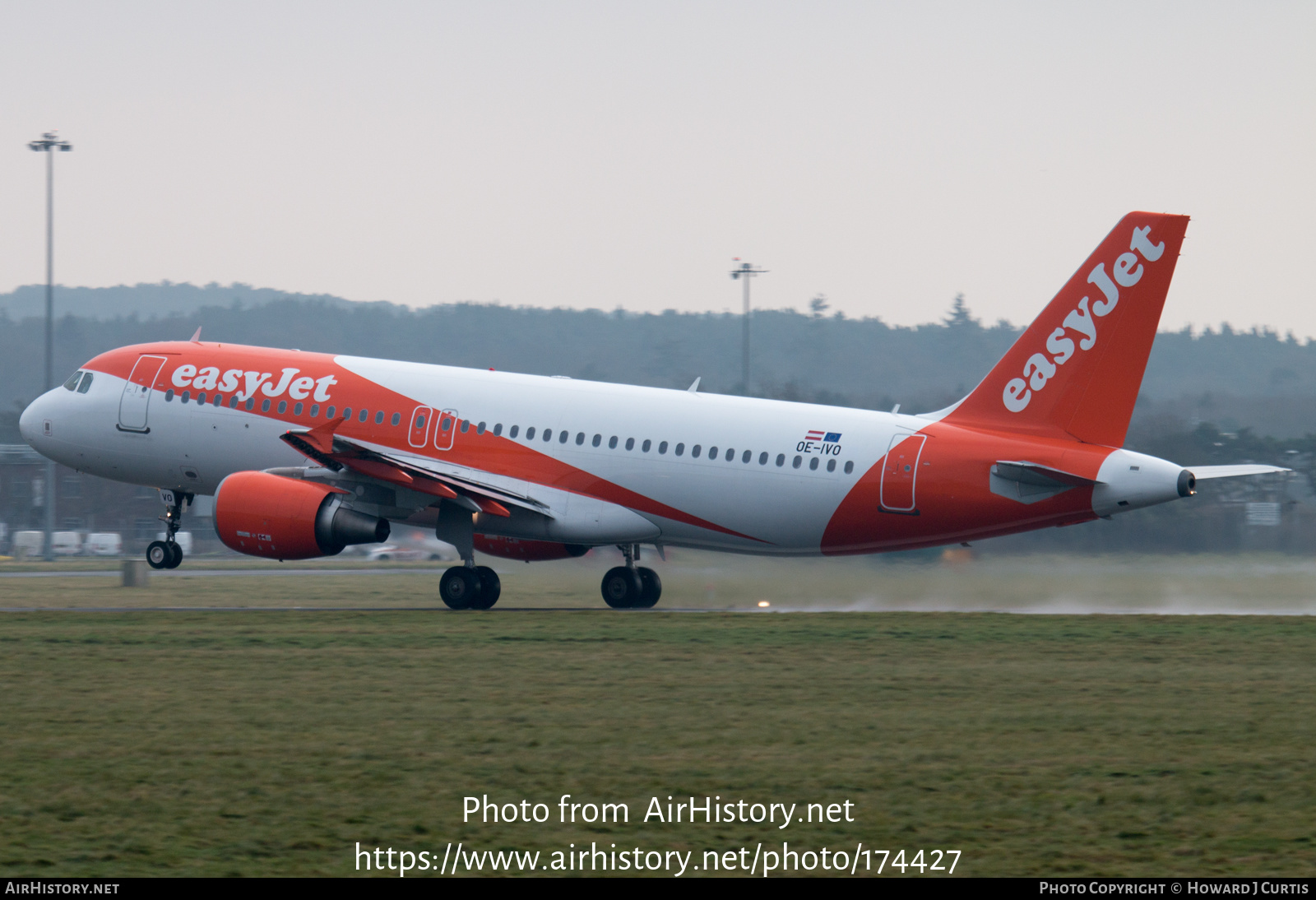 Aircraft Photo of OE-IVO | Airbus A320-214 | EasyJet | AirHistory.net #174427