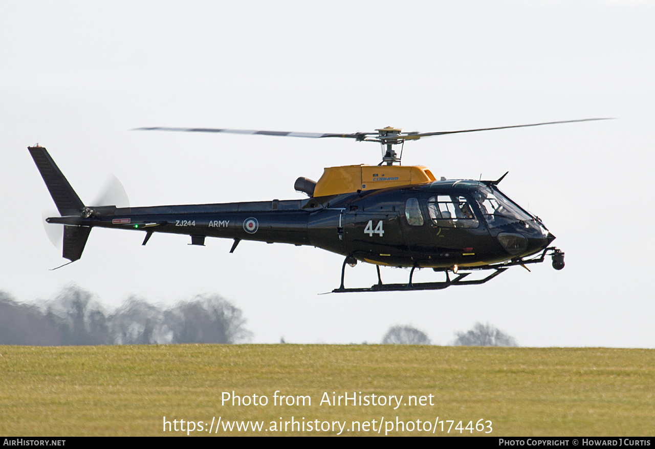 Aircraft Photo of ZJ244 | Eurocopter AS-350BB Squirrel HT2 | UK - Army | AirHistory.net #174463