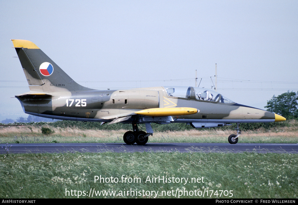 Aircraft Photo of 1725 | Aero L-39ZA Albatros | Czechoslovakia - Air Force | AirHistory.net #174705