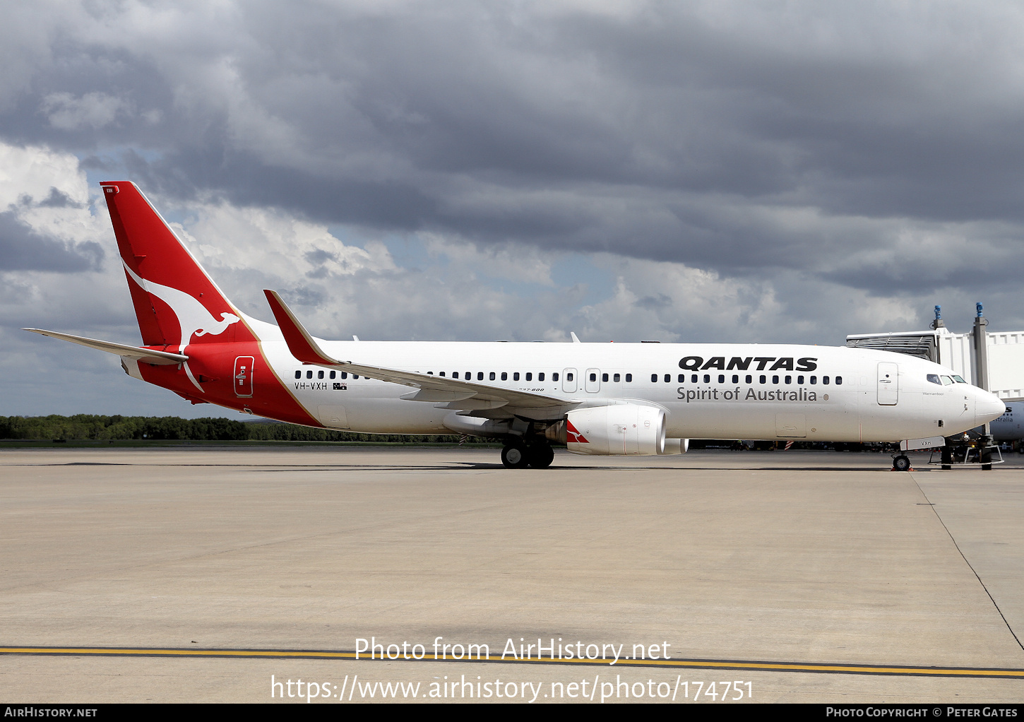 Aircraft Photo of VH-VXH | Boeing 737-838 | Qantas | AirHistory.net #174751