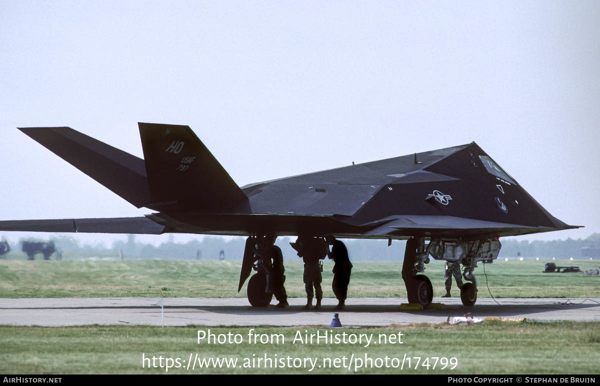 Aircraft Photo of 81-10797 / AF81-797 | Lockheed F-117A Nighthawk | USA - Air Force | AirHistory.net #174799