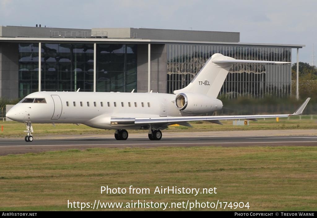 Aircraft Photo of T7-ELL | Bombardier Global Express (BD-700-1A10) | AirHistory.net #174904