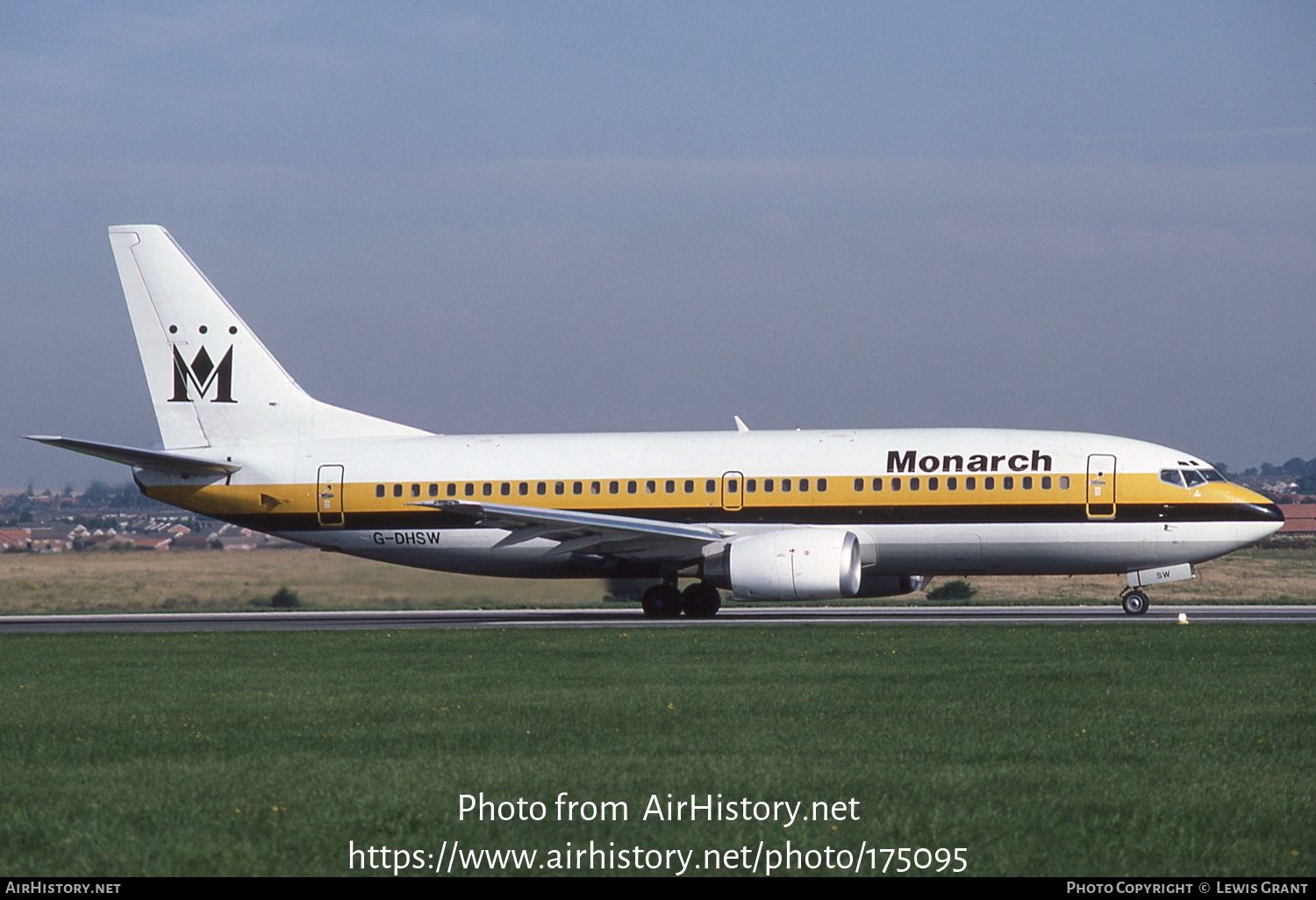 Aircraft Photo of G-DHSW | Boeing 737-3Y0 | Monarch Airlines | AirHistory.net #175095