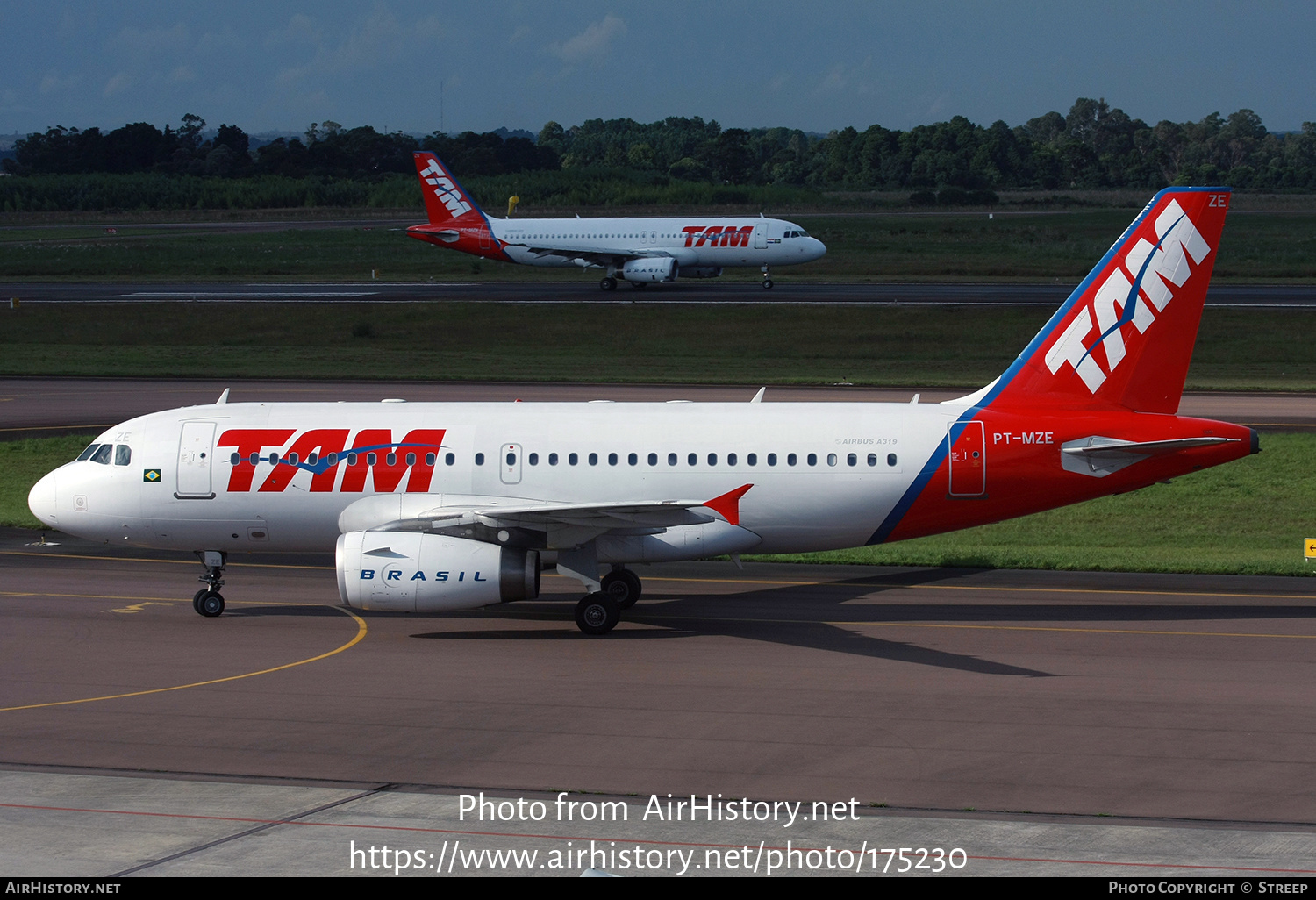 Aircraft Photo of PT-MZE | Airbus A319-132 | TAM Linhas Aéreas | AirHistory.net #175230