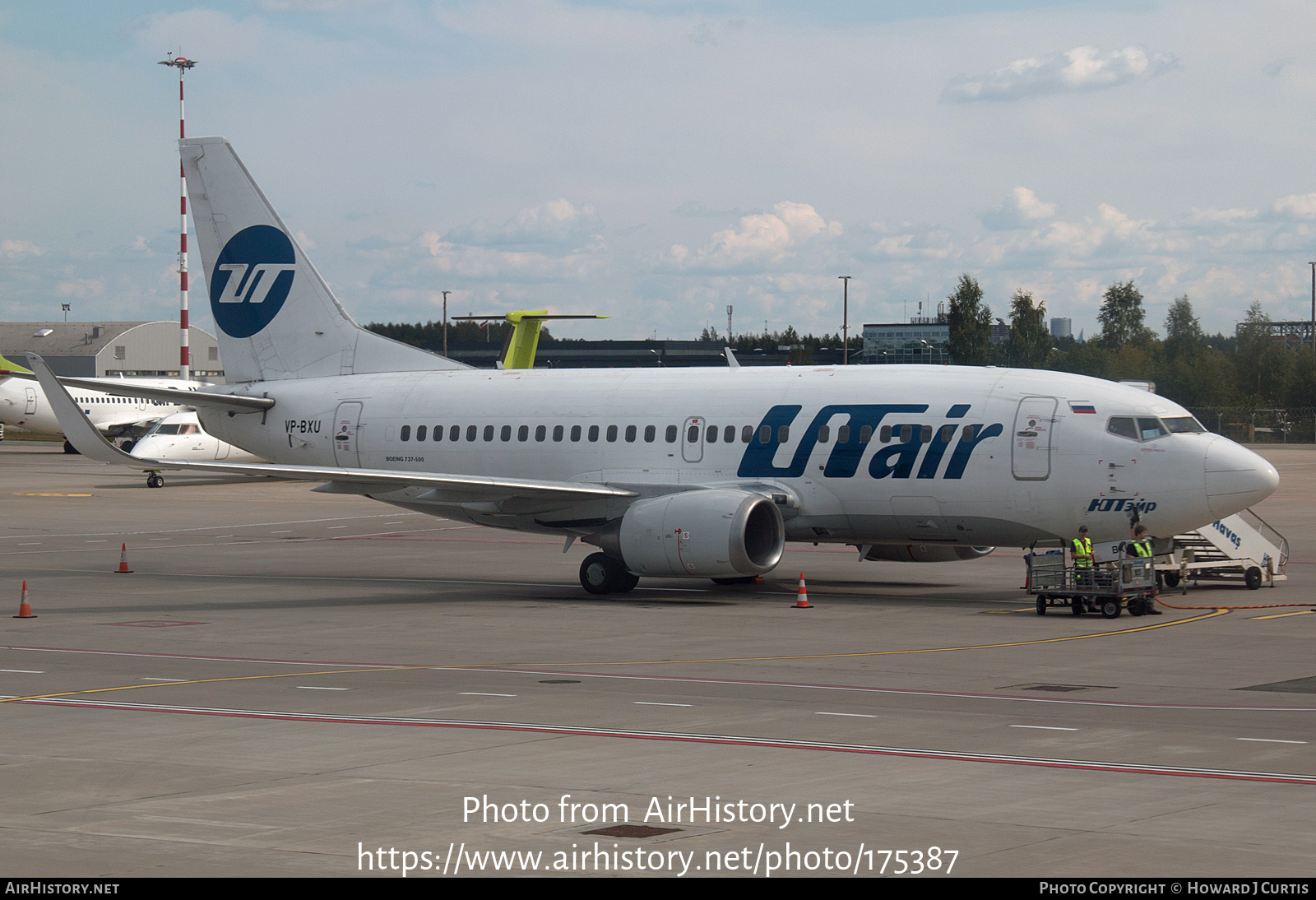 Aircraft Photo of VP-BXU | Boeing 737-524 | UTair | AirHistory.net #175387