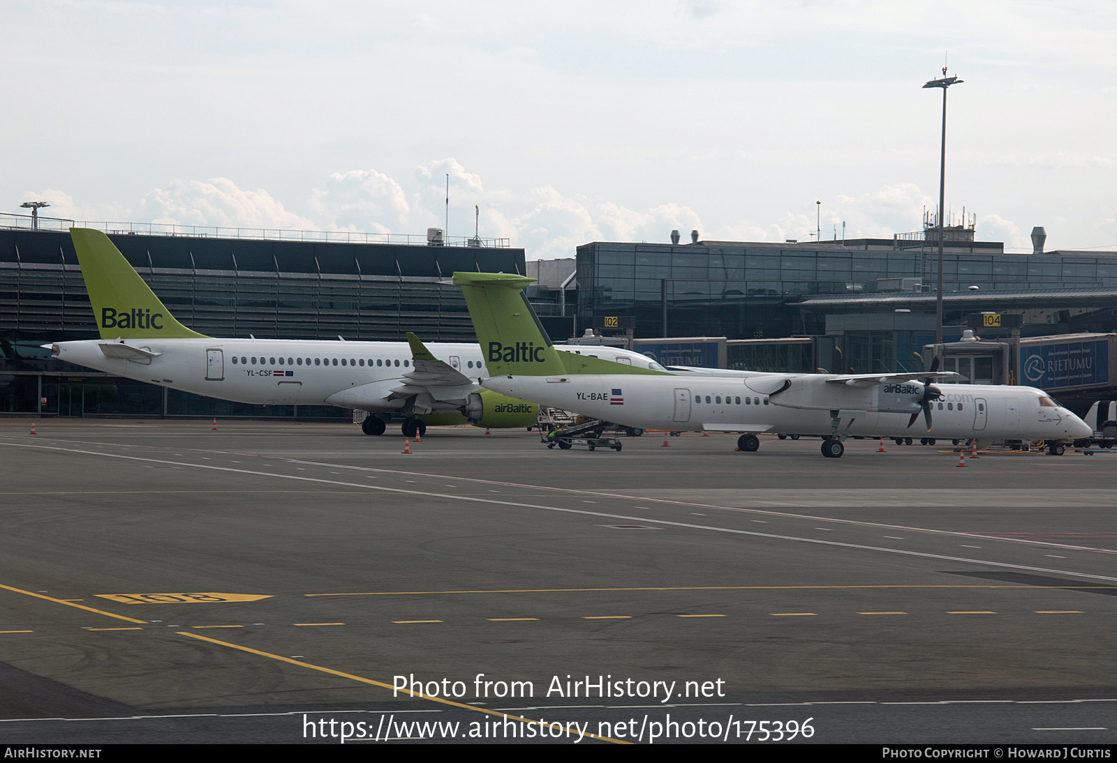 Aircraft Photo of YL-BAE | Bombardier DHC-8-402 Dash 8 | AirBaltic | AirHistory.net #175396