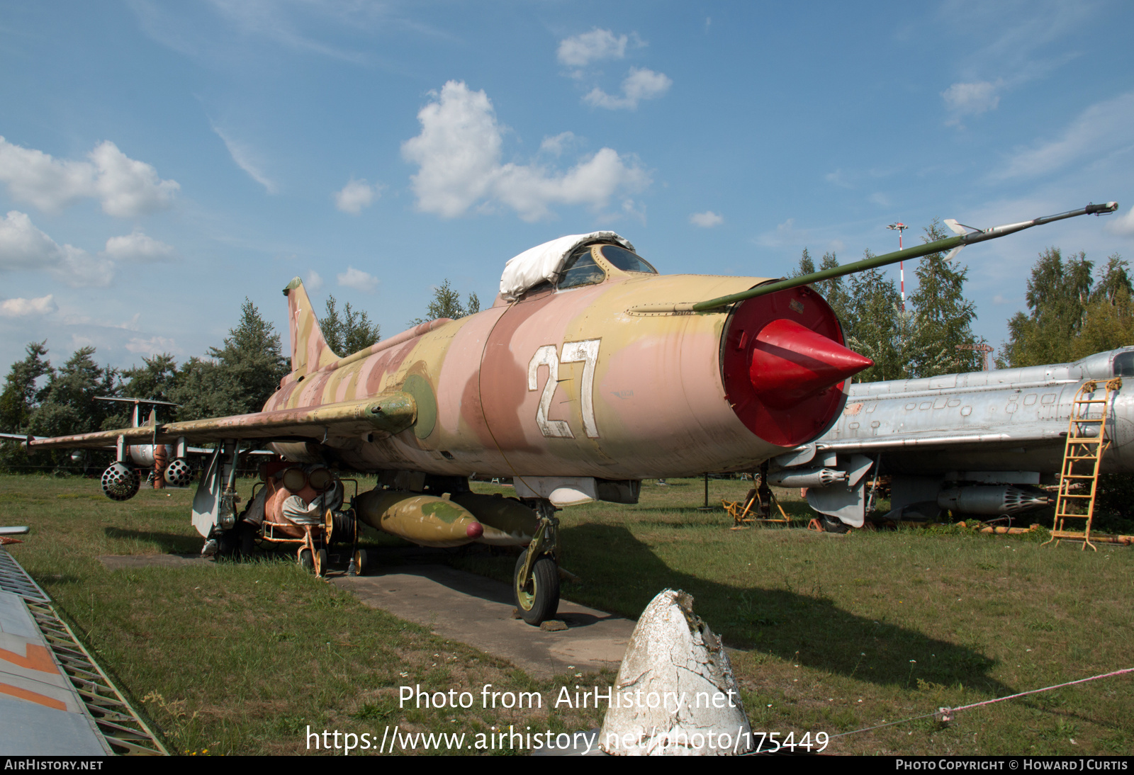 Aircraft Photo of 27 white | Sukhoi Su-7BKL | Russia - Air Force | AirHistory.net #175449