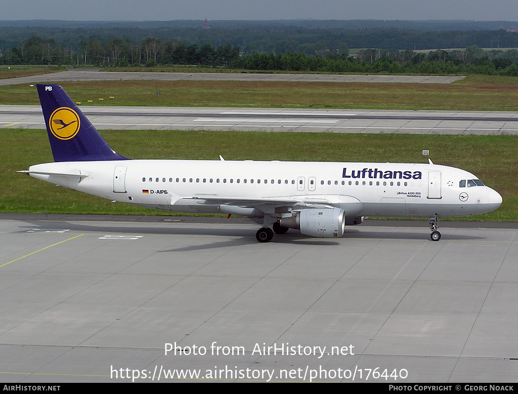 Aircraft Photo of D-AIPB | Airbus A320-211 | Lufthansa | AirHistory.net #176440