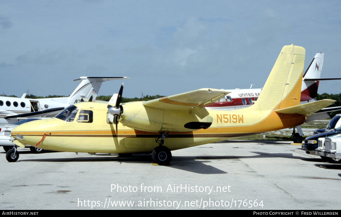 Aircraft Photo of N519W | Aero 560A Commander | AirHistory.net #176564