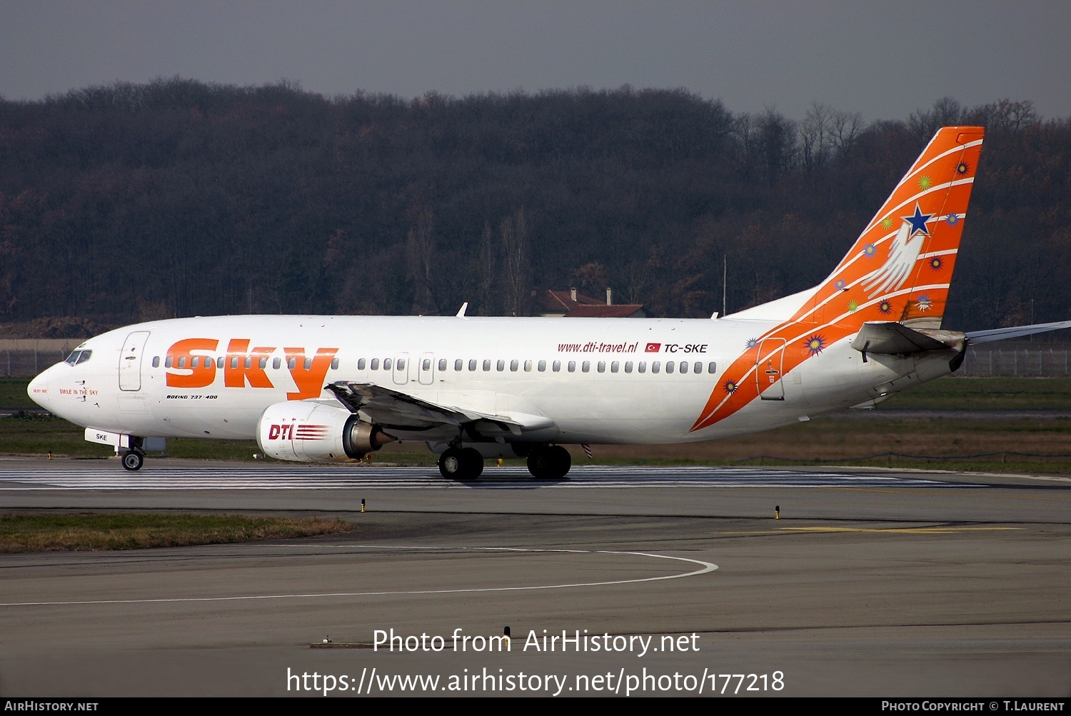 Aircraft Photo of TC-SKE | Boeing 737-4Q8 | Sky Airlines | AirHistory.net #177218