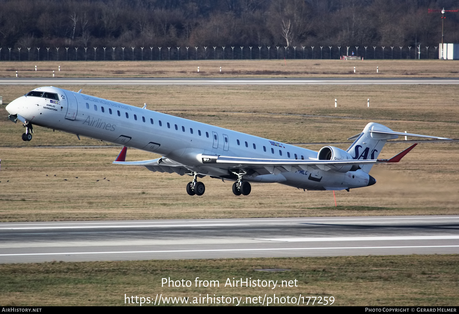 Aircraft Photo of EC-MLC | Bombardier CRJ-1000 (CL-600-2E25) | Scandinavian Airlines - SAS | AirHistory.net #177259