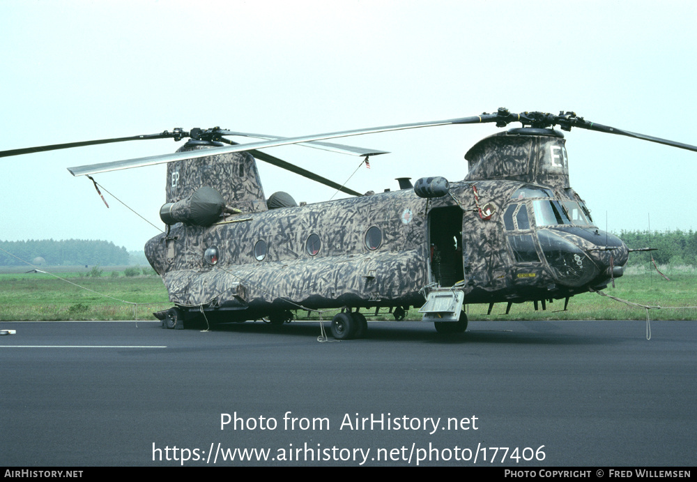 Aircraft Photo of ZA720 | Boeing Vertol Chinook HC1 (352) | UK - Air Force | AirHistory.net #177406