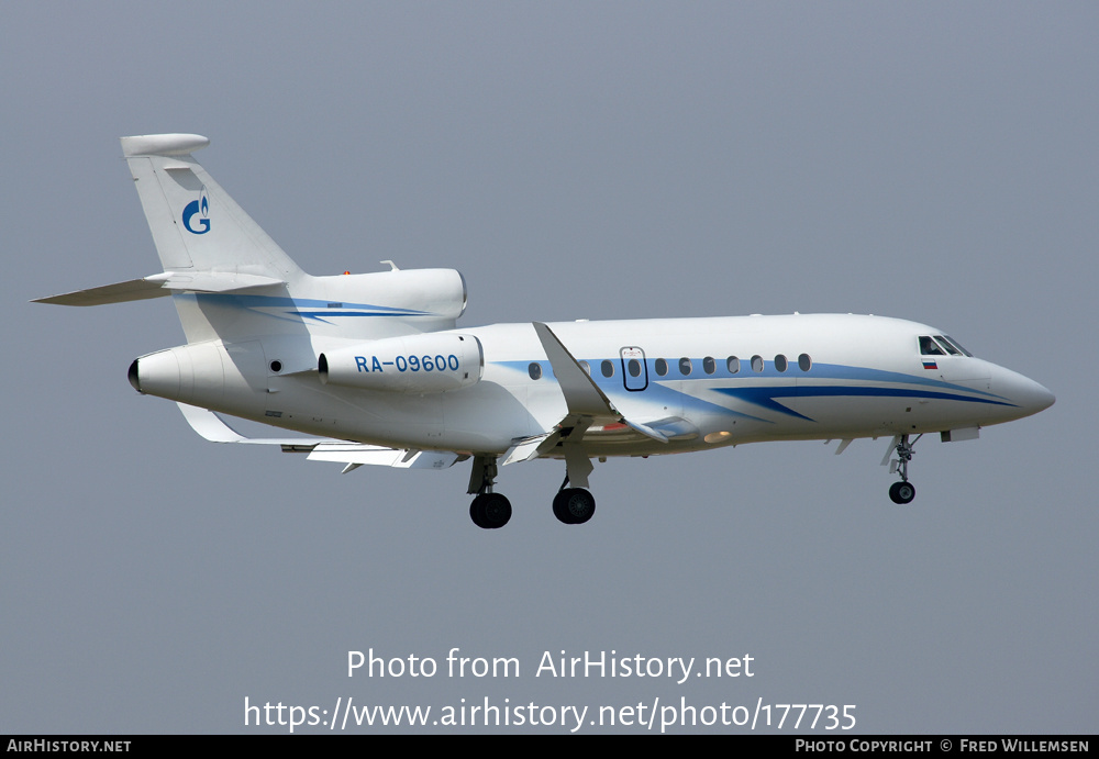 Aircraft Photo of RA-09600 | Dassault Falcon 900LX | Gazpromavia | AirHistory.net #177735