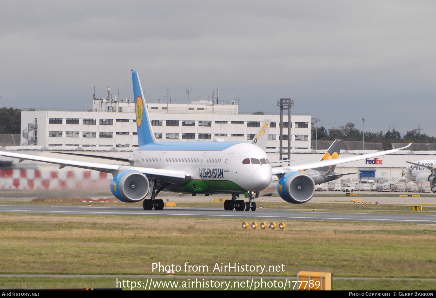 Aircraft Photo of UK78704 | Boeing 787-8 Dreamliner | Uzbekistan Airways | AirHistory.net #177789