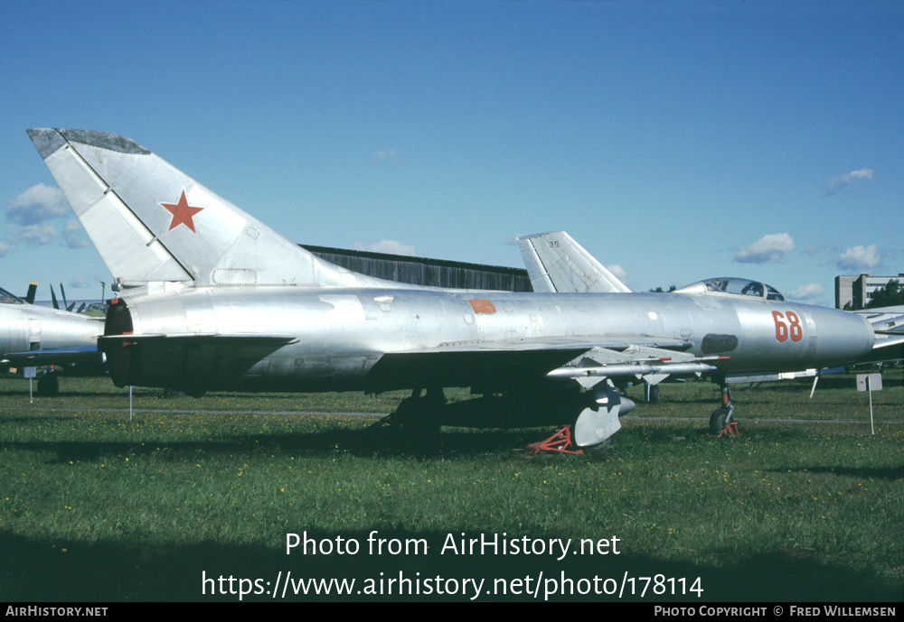 Aircraft Photo of 68 red | Sukhoi Su-9 | Russia - Air Force | AirHistory.net #178114