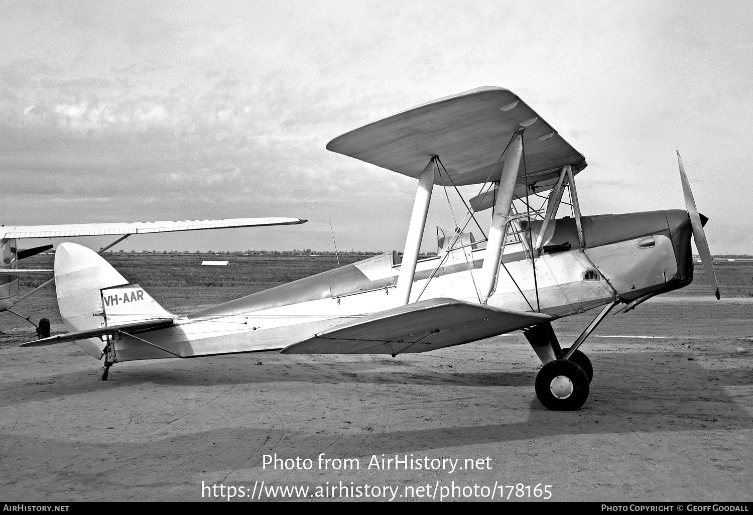 Aircraft Photo of VH-AAR | De Havilland D.H. 82A Tiger Moth ...