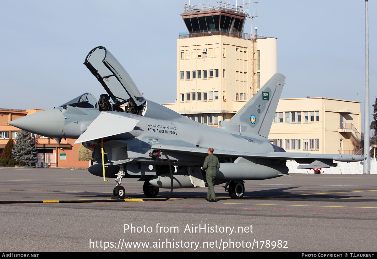 Aircraft Photo of 1011 / ZK388 | Eurofighter EF-2000 Typhoon T | Saudi Arabia - Air Force | AirHistory.net #178982