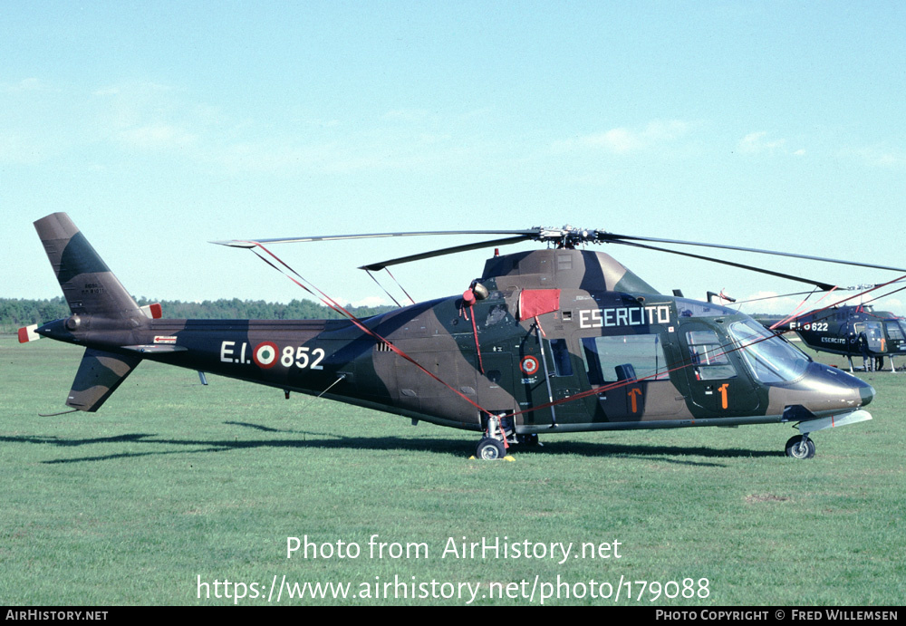 Aircraft Photo of MM81011 | Agusta A-109A | Italy - Army | AirHistory.net #179088