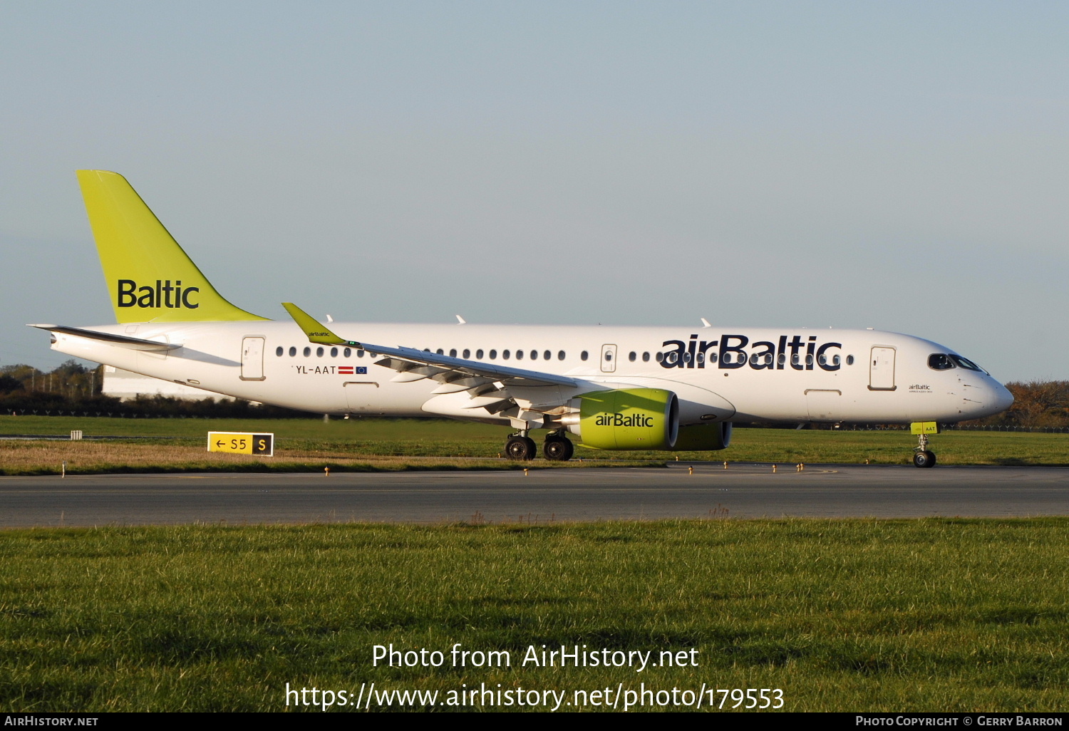 Aircraft Photo of YL-AAT | Airbus A220-371 (BD-500-1A11) | AirBaltic | AirHistory.net #179553