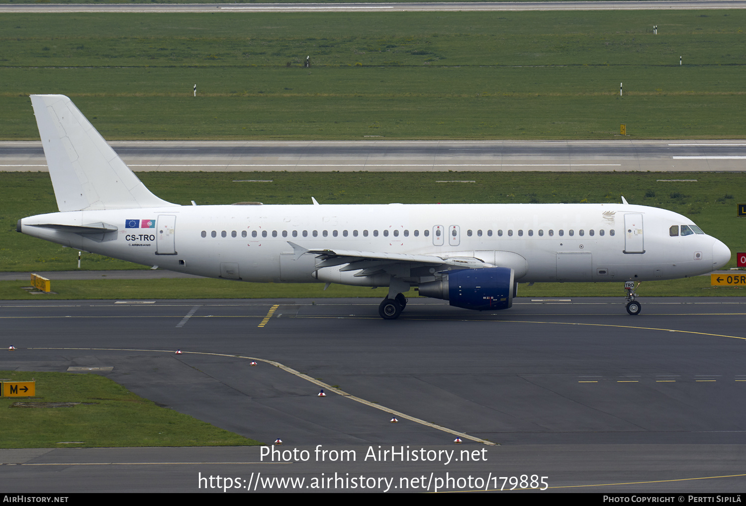 Aircraft Photo of CS-TRO | Airbus A320-214 | White Airways | AirHistory.net #179885