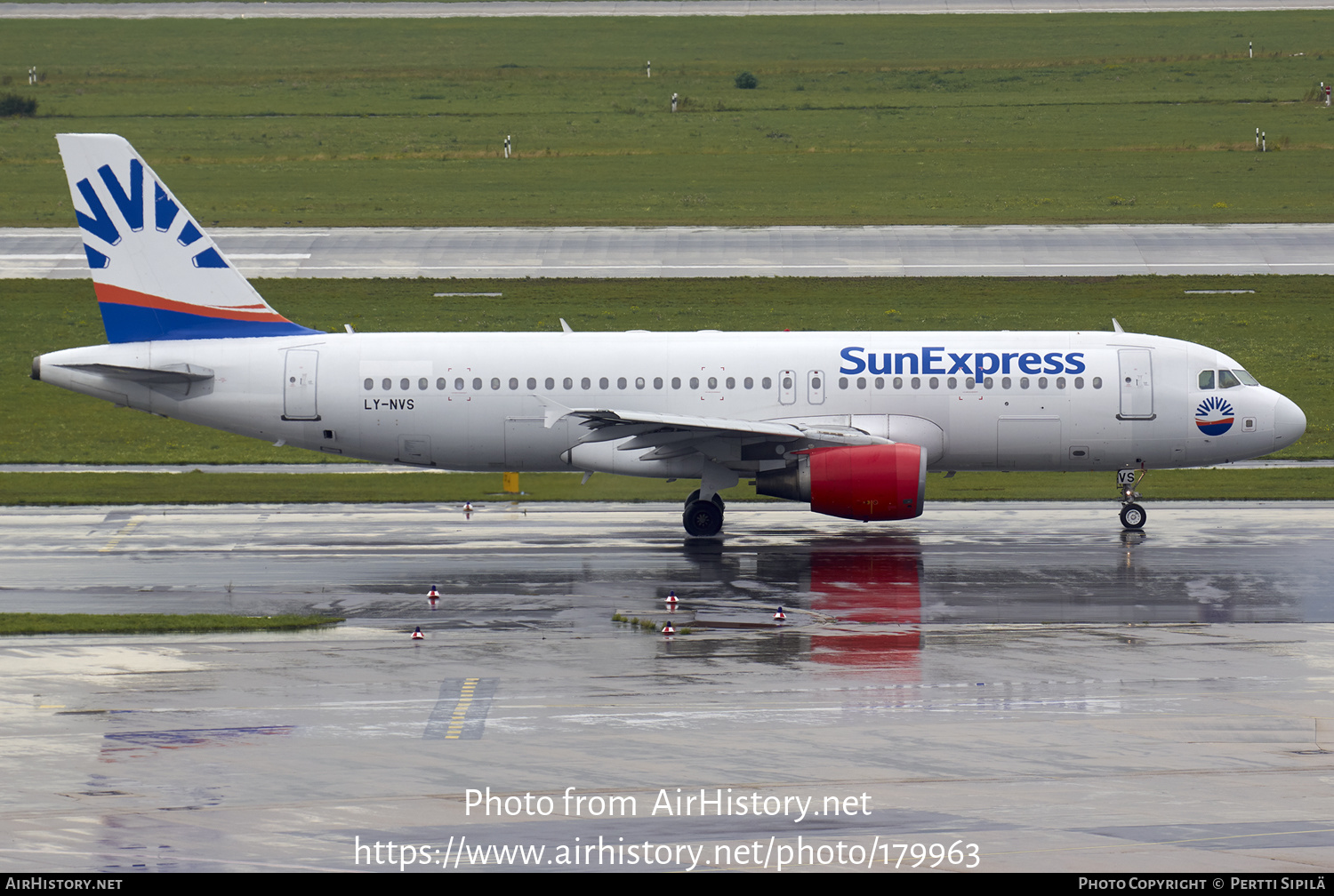 Aircraft Photo of LY-NVS | Airbus A320-214 | SunExpress | AirHistory.net #179963