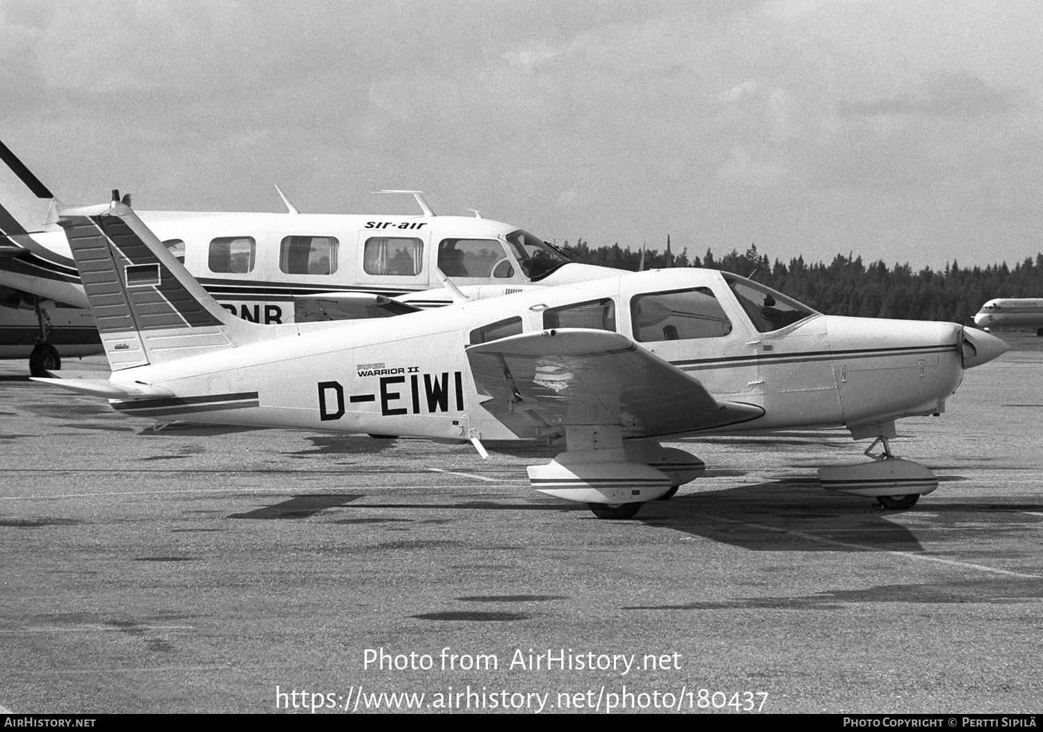 Aircraft Photo of D-EIWI | Piper PA-28-161 Cherokee Warrior II | AirHistory.net #180437