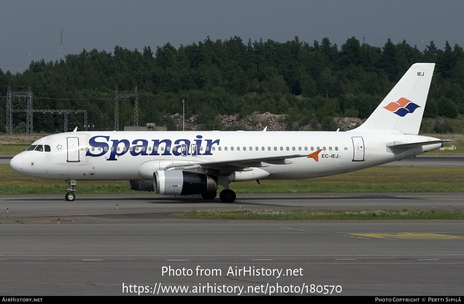 Aircraft Photo of EC-IEJ | Airbus A320-232 | Spanair | AirHistory.net #180570