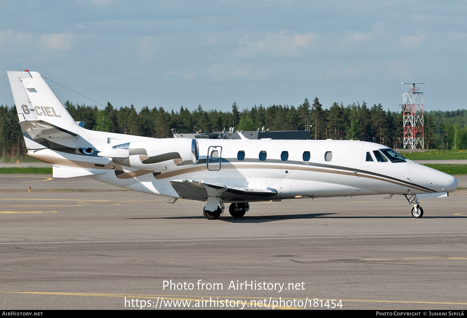 Aircraft Photo of G-CIEL | Cessna 560XL Citation Excel | AirHistory.net #181454