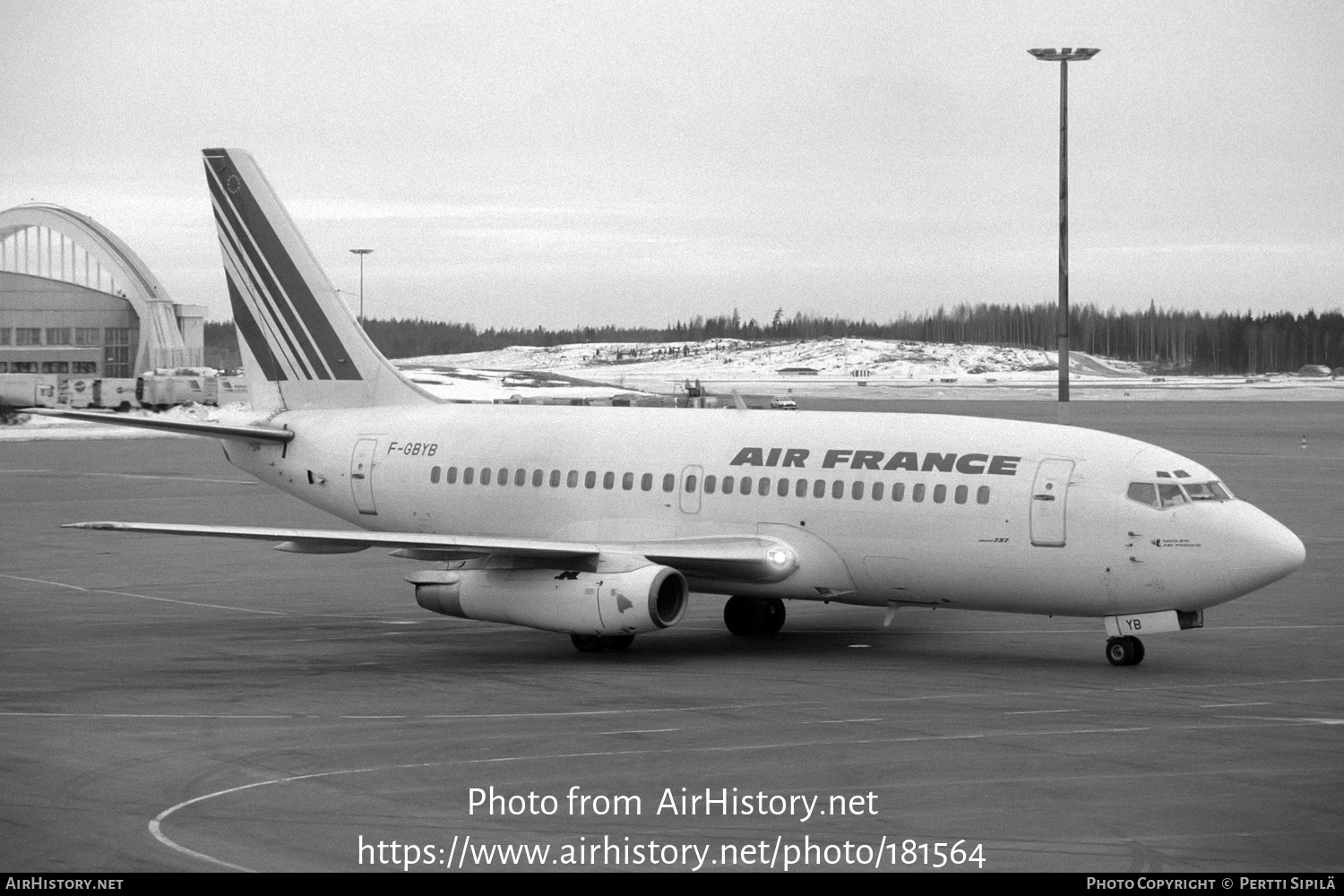 Aircraft Photo of F-GBYB | Boeing 737-228/Adv | Air France | AirHistory.net #181564