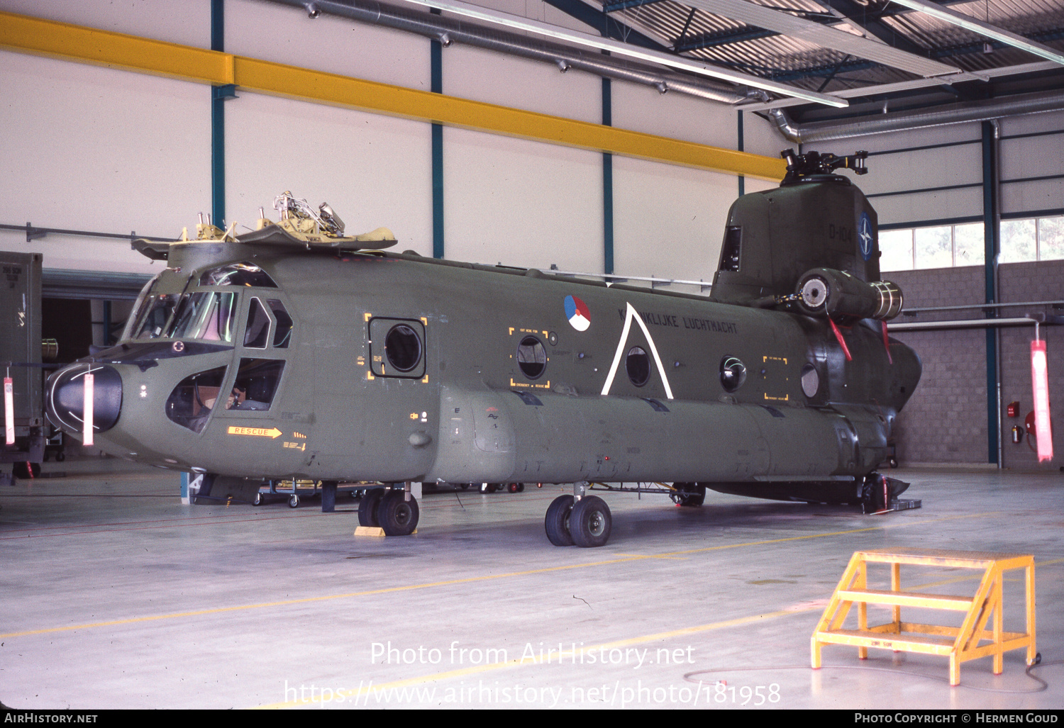 Aircraft Photo of D-104 | Boeing CH-47D Chinook (414) | Netherlands - Air Force | AirHistory.net #181958