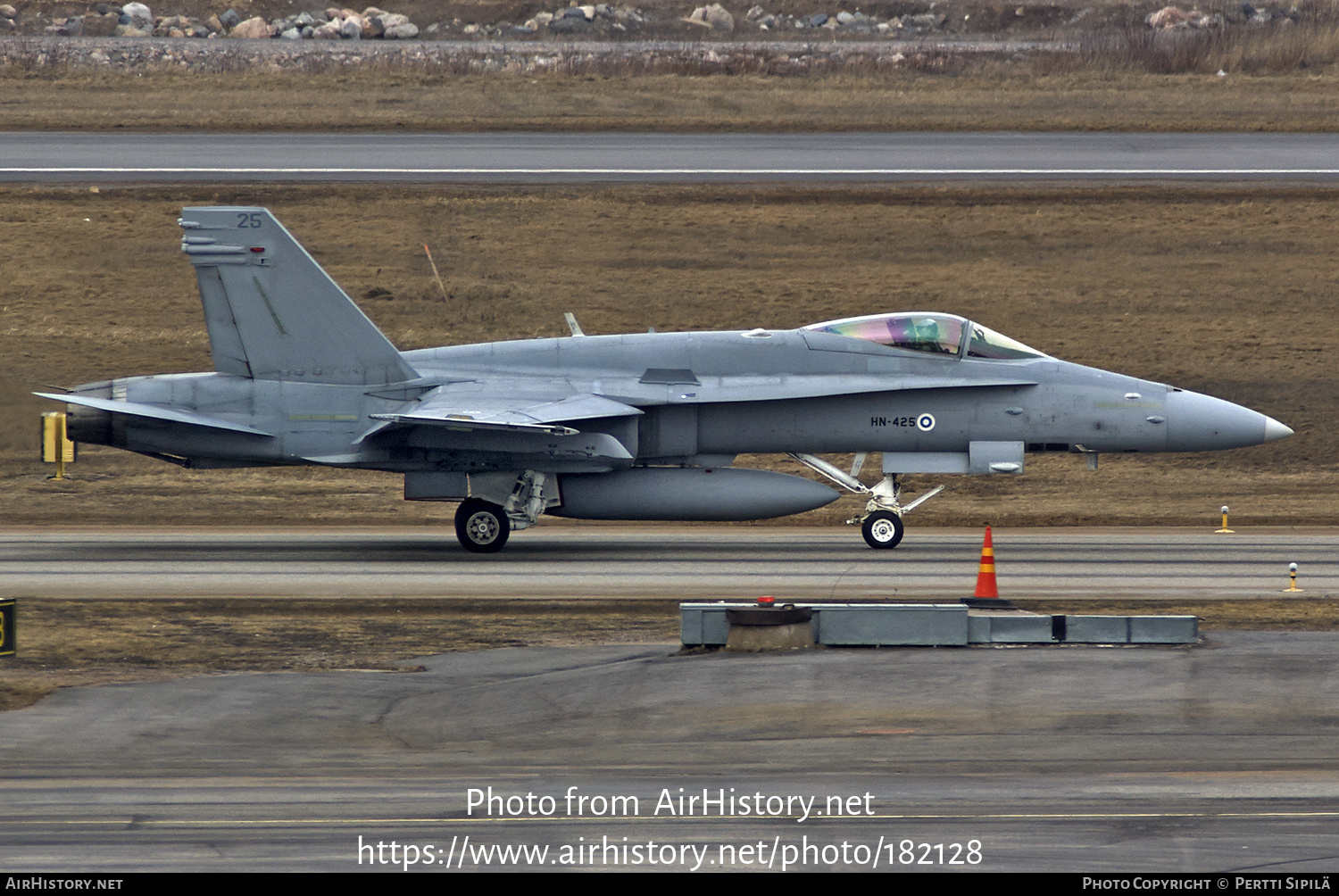 Aircraft Photo of HN-425 | McDonnell Douglas F/A-18C Hornet | Finland - Air Force | AirHistory.net #182128