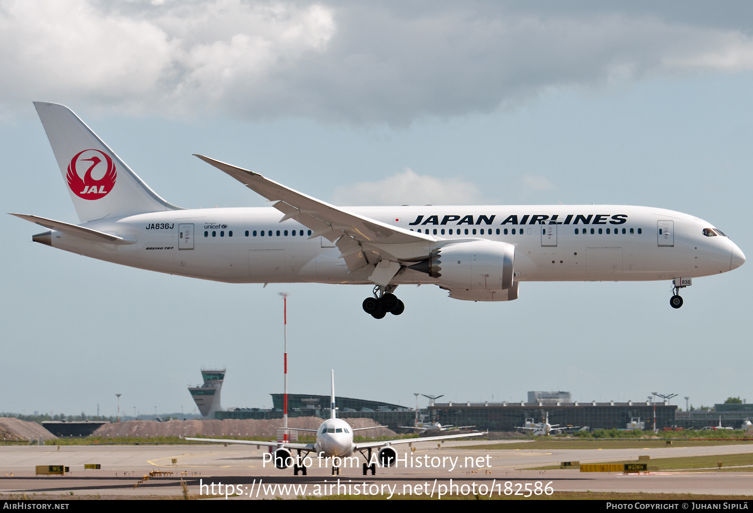 Aircraft Photo of JA836J | Boeing 787-8 Dreamliner | Japan Airlines - JAL | AirHistory.net #182586