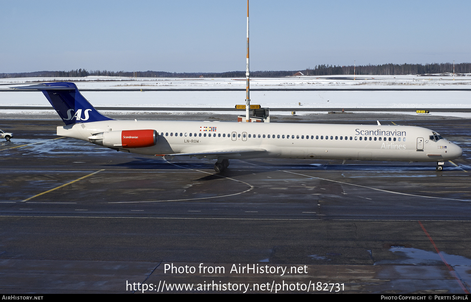 Aircraft Photo of LN-ROW | McDonnell Douglas MD-82 (DC-9-82) | Scandinavian Airlines - SAS | AirHistory.net #182731