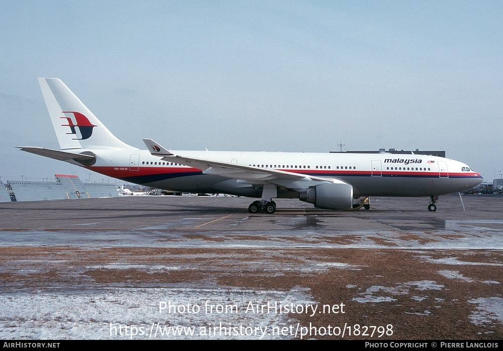 Aircraft Photo of 9M-MKW | Airbus A330-223 | Malaysia Airlines | AirHistory.net #182798