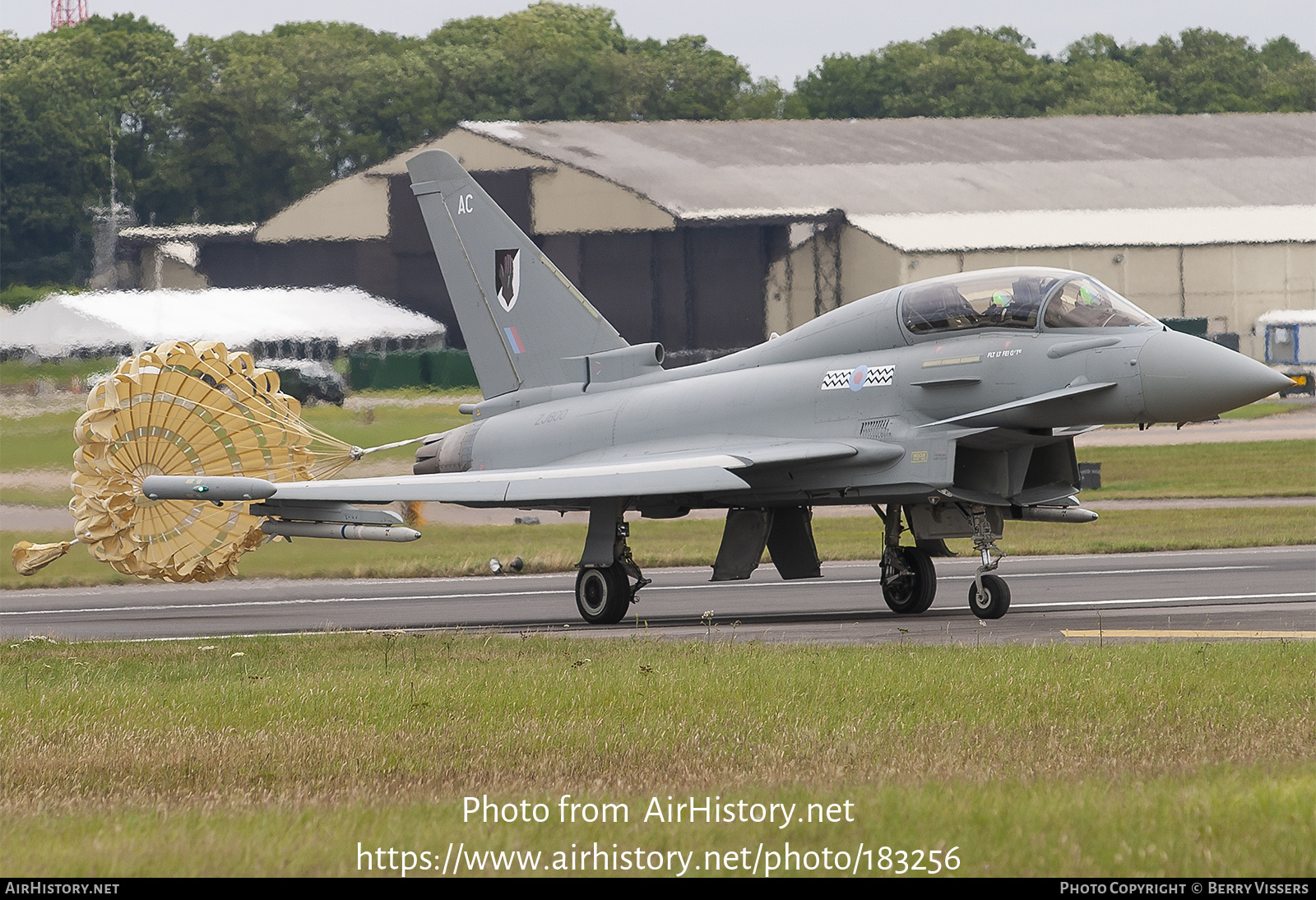 Aircraft Photo of ZJ800 | Eurofighter EF-2000 Typhoon T1 | UK - Air Force | AirHistory.net #183256