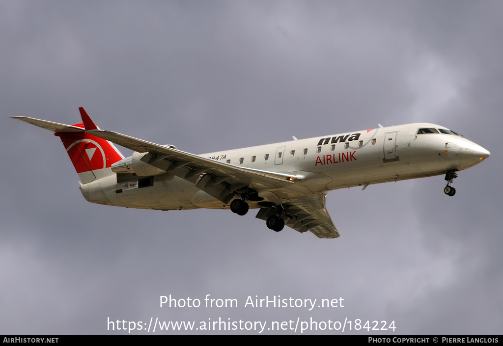 Aircraft Photo of N8847A | Bombardier CRJ-200LR (CL-600-2B19) | NWA Airlink | AirHistory.net #184224