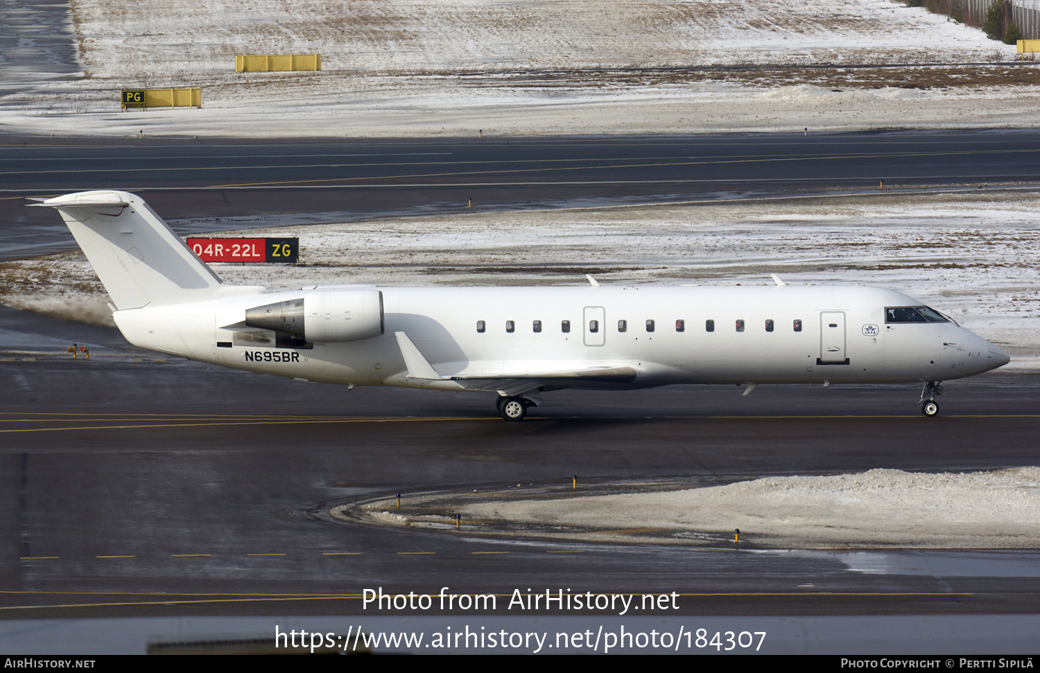 Aircraft Photo of N695BR | Bombardier CRJ-200ER (CL-600-2B19) | AirHistory.net #184307