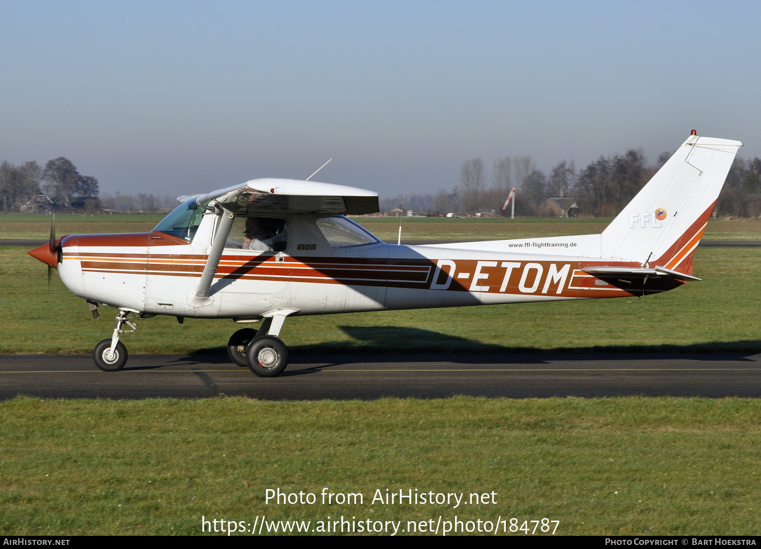 Aircraft Photo of D-ETOM | Cessna 152 | FFL Flugschule | AirHistory.net #184787